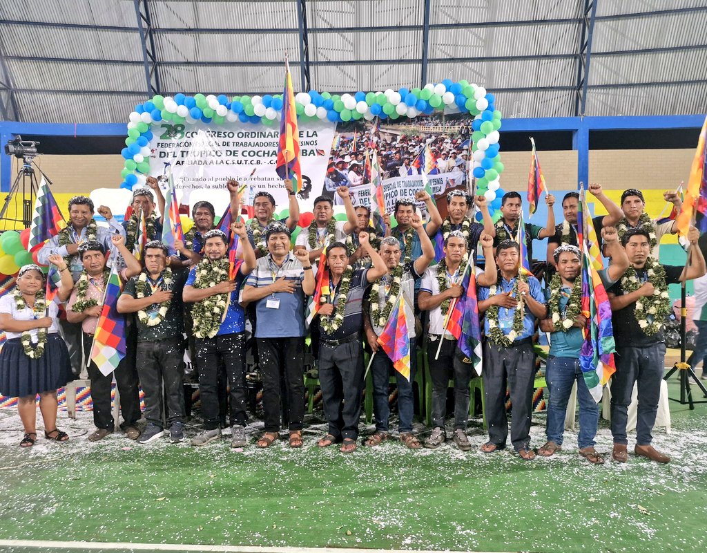 Mas de 48 horas de debate. En cada una de las comisiones.

Agradecido por la confianza depositada, una vez más el Trópico nos ratifica como su Ejecutivo, en esta Federación donde inicié mi vida dirigencial.
Nuestro mayor deseo es que la unidad prevalezca con Evo o sin Evo por