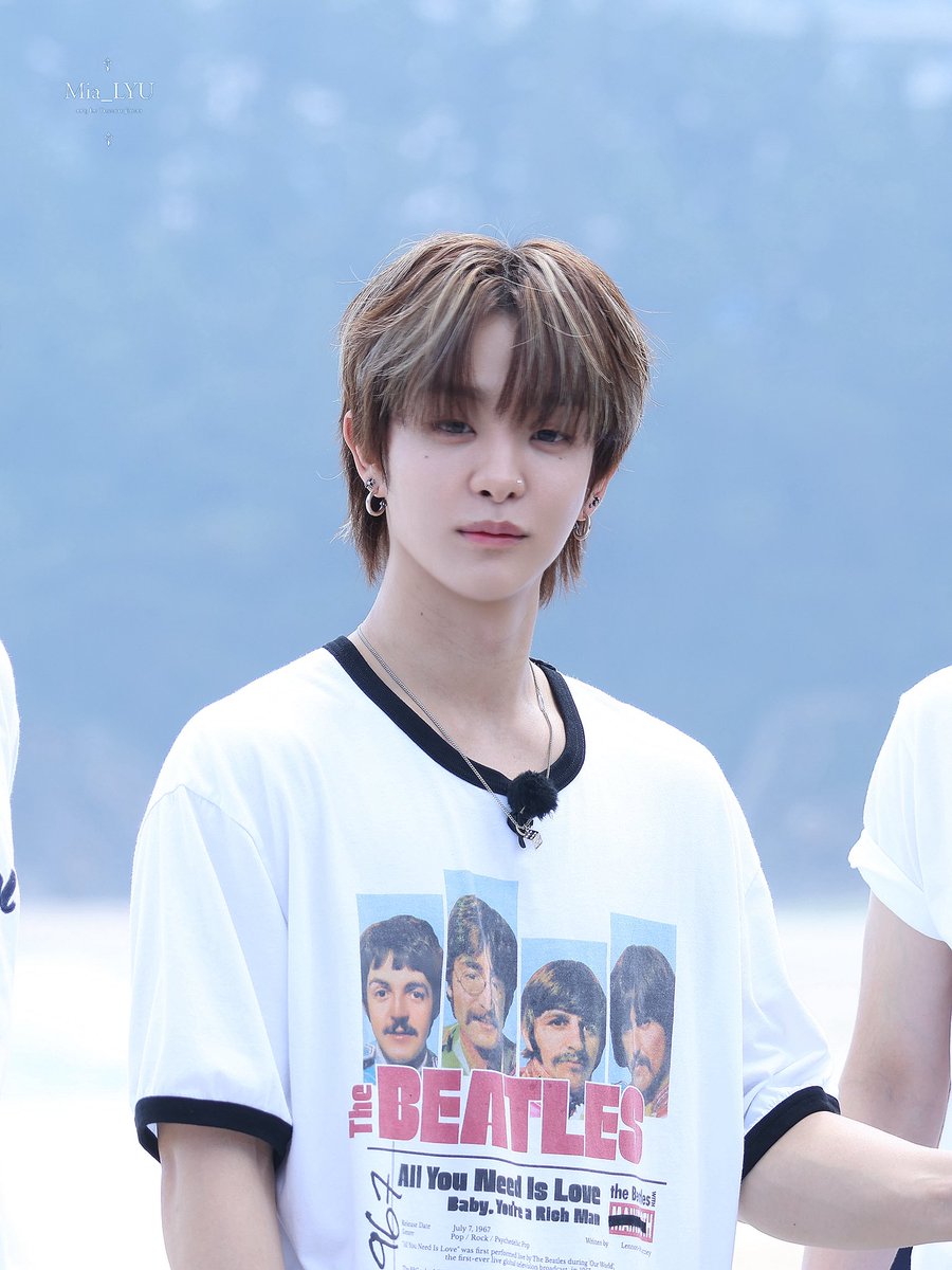Mia_LYU0110's tweet photo. 250831 동해시

#JIHOON #지훈 #ジフン 
#트레저 #TREASURE https://t.co/MYR2xzQpH1