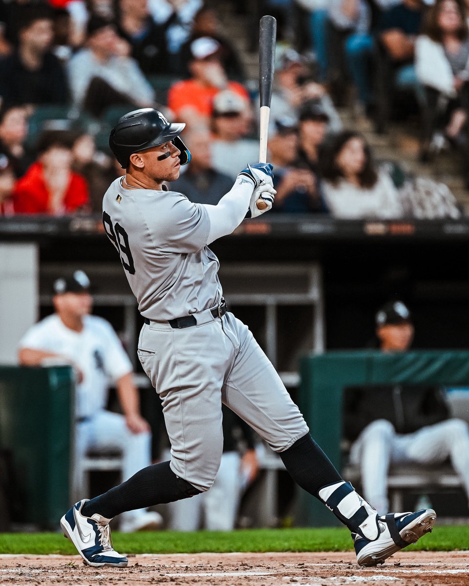 Aaron Judge empató a Yogi Berra entre los jonroneros de Yankees