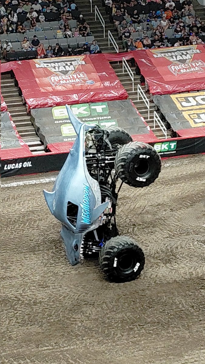 SjSharksgirl tweet media