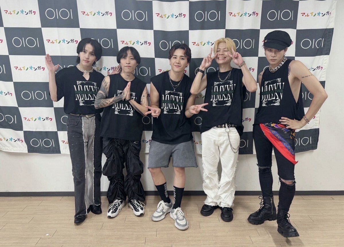 marui_ongaku's tweet image. 【MADKID】
昨日8/30(土)11thシングル「Resolution」(8/20発売)発売記念イベント@新宿マルイメンにご来店有難うございました♪

#MADKID
#マルイノオンガク