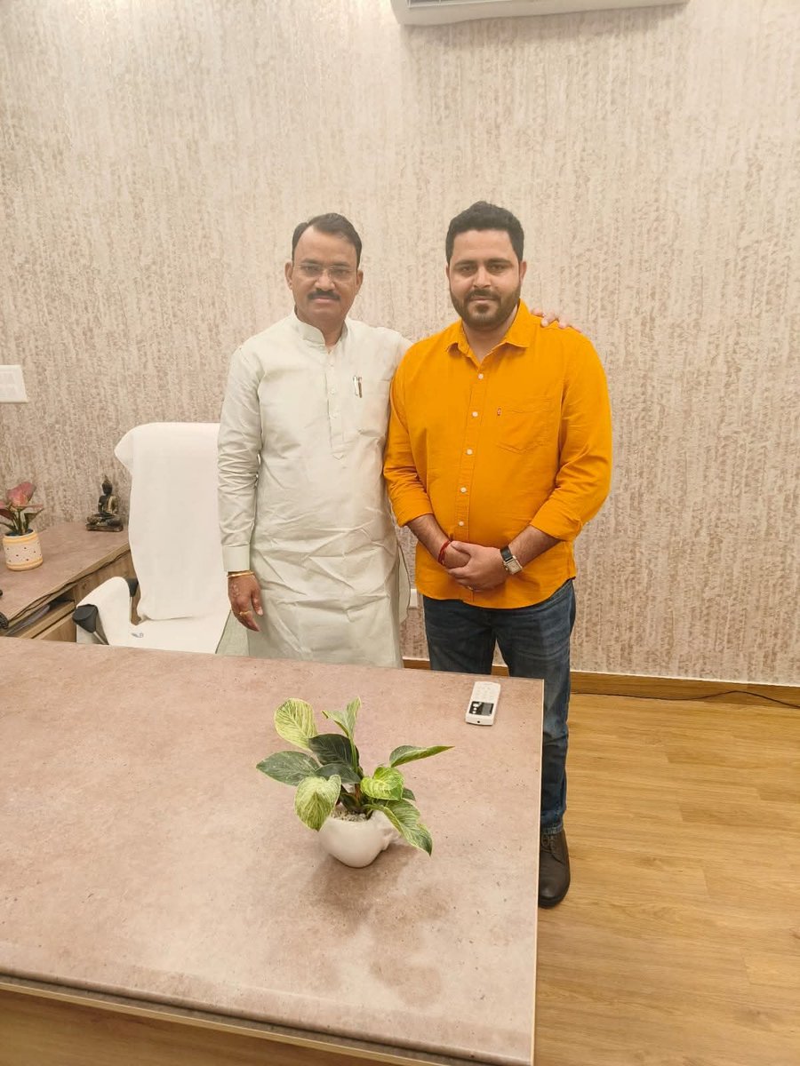 माननीय उपमुख्यमंत्री महोदय श्री प्रेमचंद बेरवा जी को जन्मदिन की हार्दिक शुभकामनाएं 🎉
<a href="/DrPremBairwa/">Dr Prem Chand Bairwa</a>