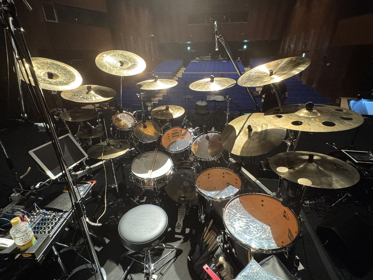 etochang's tweet image. 38年ぶりのTHE GOOD-BYE札幌ライブ
めっちゃ盛り上がって終了しました。
楽しかった〜

今回もPearl楽器さんのご協力で最高のドラムセットで挑みました！
いつもありがとうございます

ご来場頂いた皆さんありがとうございました！

また来たいなぁ…

#PEARLDRUMS
#drum
#ドラム
#Pearl
#パールドラム