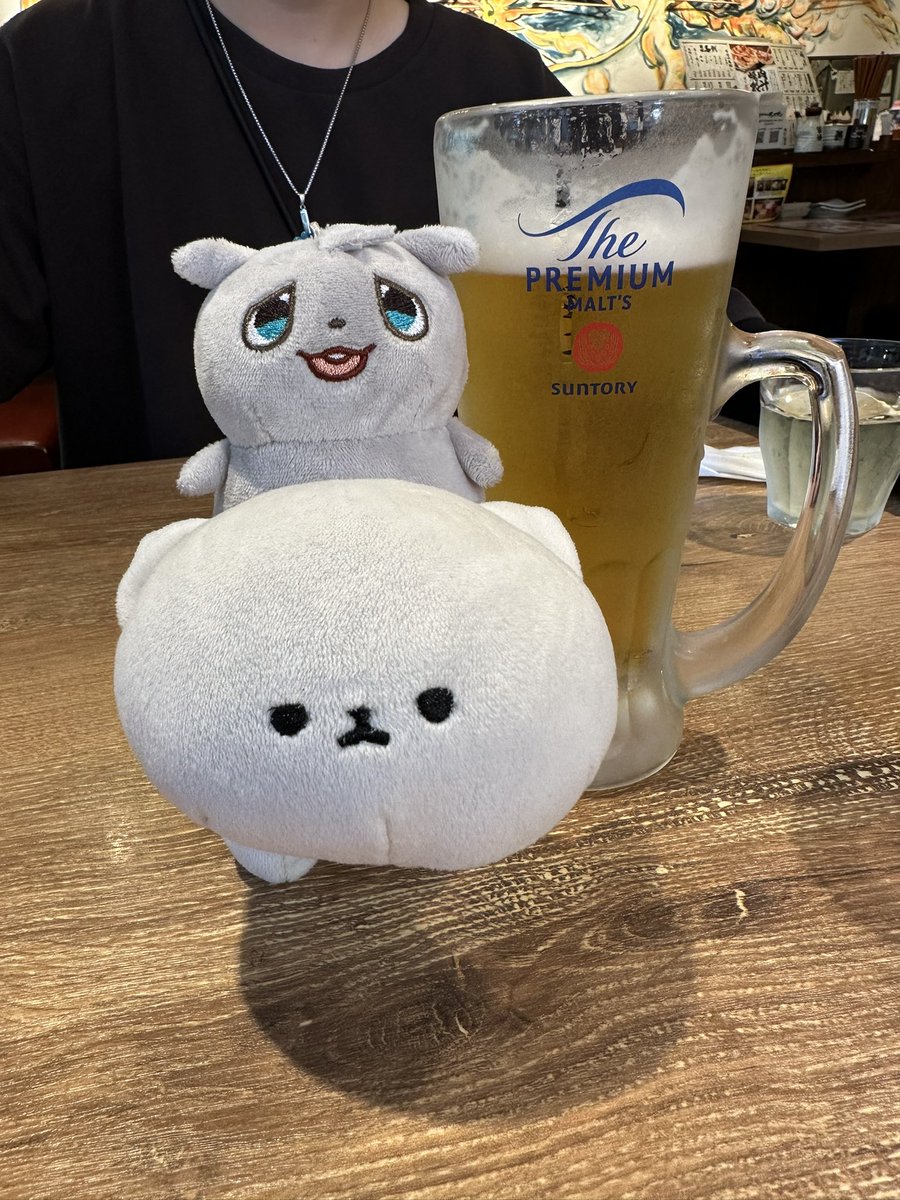 旅行の醍醐味は昼間っからの酒だよなぁ！？！