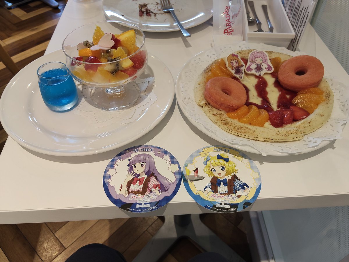 本日の現場はこちら💁
スイパラ上野でアイカツとプリパラコラボに来ています
予約がいっぱいだったけど最終日だけ空いてたのでラッキー😊