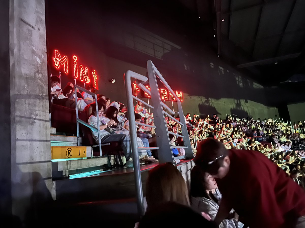 win20699891's tweet photo. คอนเจมโฟ้ดปีที่3 Day1 
#GeminiFourth #เจมีไนน์โฟร์ท #GFAWAKEConcertD1 https://t.co/8RiAH7fN0K