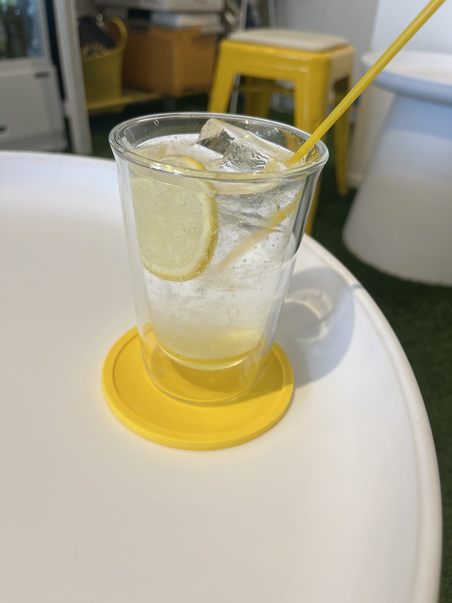 uQU2qVsScc07vtV's tweet photo. 荒川サイクリングロードからCafe POTAさんへ休憩しに꜀(  ꜆-ࡇ-)꜆オーナーさんが美人で、めっちゃ優しかった！！！レモネードも中の檸檬も美味しすぎた！次はアイスを食べに行きたいw
その後は帰宅
 #CafePOTA
 #ロードバイク
 #ロードバイク初心者 
 #ロードバイク乗りと繋がりたい 
 #ポタリング https://t.co/mNpudWmQqh