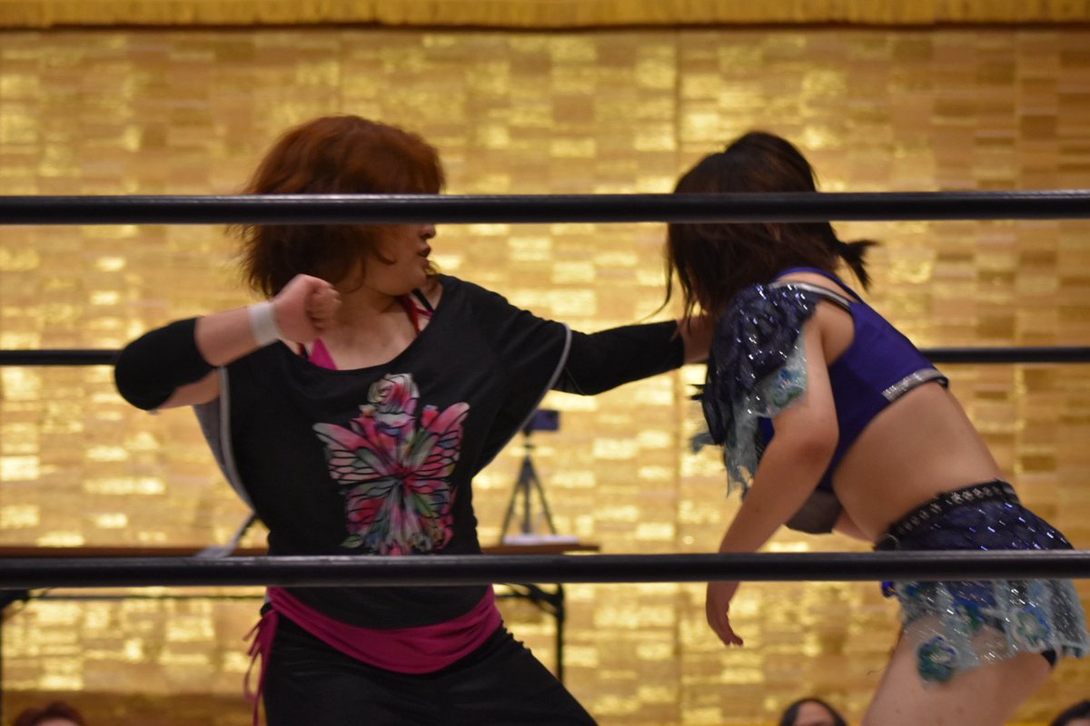 2025.8.31大阪沖縄会館

この日タッグながら初対戦の2人！

#藤井瑠美愛
#ふじるー
#真田十勇士桜
#紀州ぶんだらプロレス