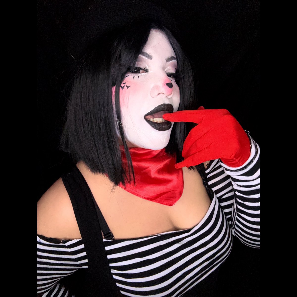 One taste and you’ll start seeing colors :3