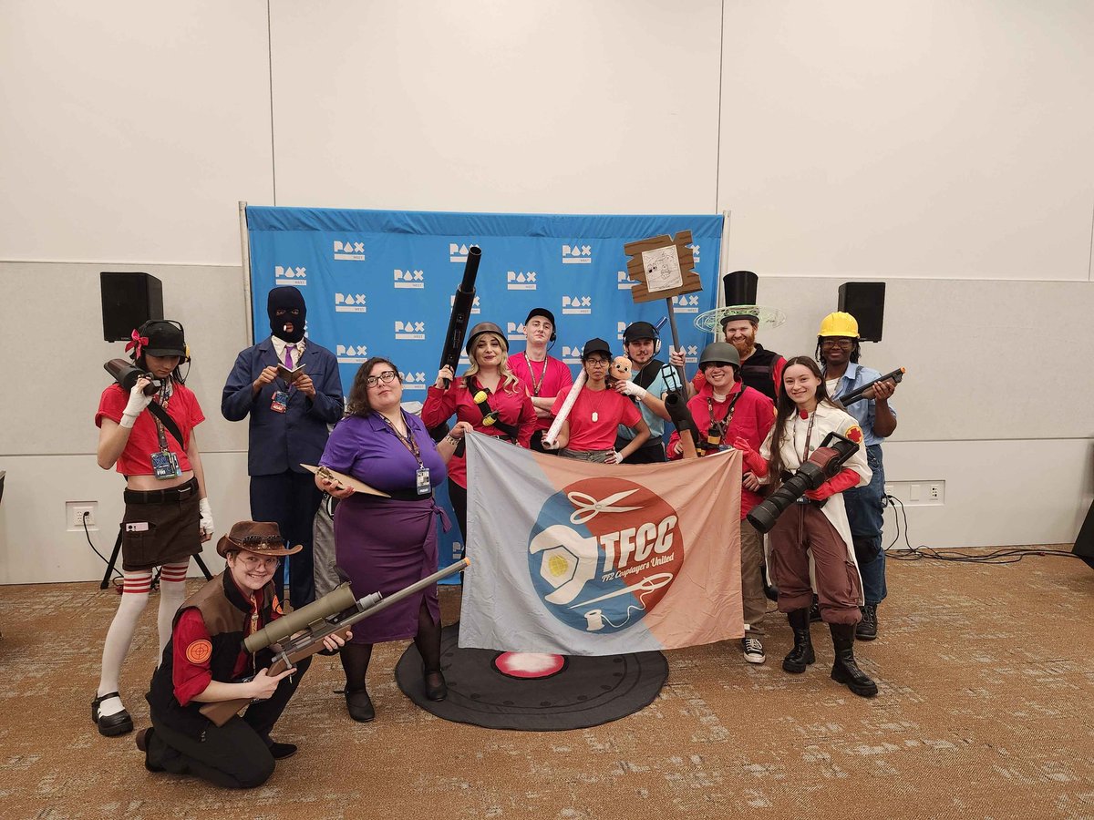TF2 Cosplay Community tweet media
