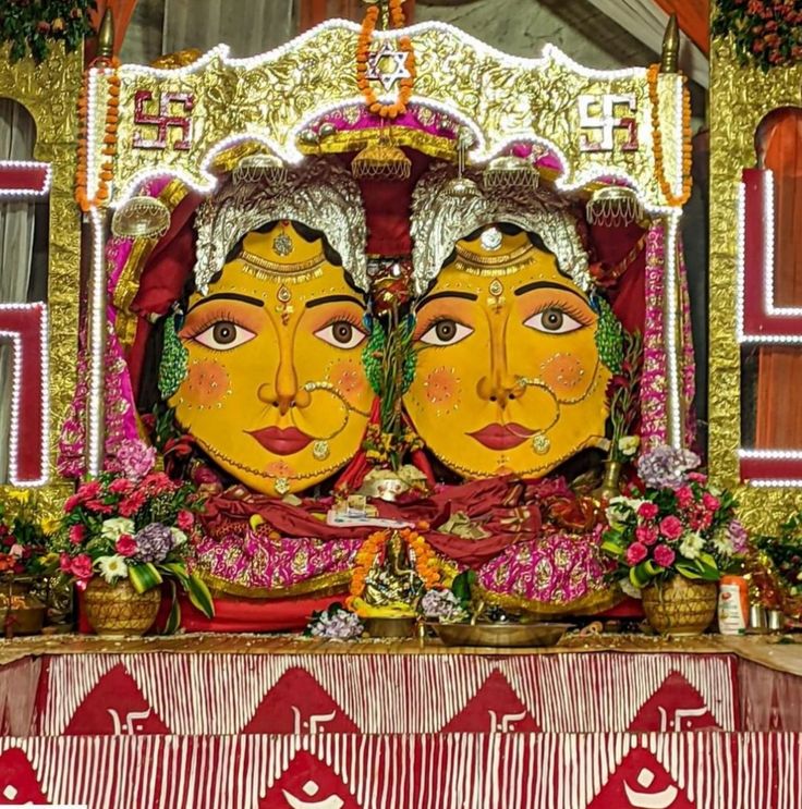 समुद्र मंथन से प्रकट हुई पंचकामधेनु से प्रथम गौ मेरी भगवती नंदा की जय हो 🙏🚩🙏
उत्तराखंड की अधिष्ठात्री देवी भगवती गौमाता नंदा के पावन पर्व #नन्दाष्टमी एवं देवभूमि उत्तराखण्ड के लोक पर्व सातू-आठू की हार्दिक बधाई व शुभकामनाएं। 👏
माँ भगवती गौमाता गौरा और भगवान नंदीश्वर महेश्वर से