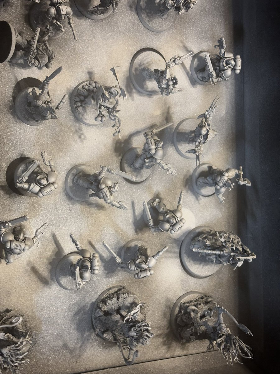 KerrickHobbys's tweet photo. Sorry for the lack of posts. Please accept this potato cam image set to show current progress on the Tree Revenants and a preview of future projects to come.

#modelpainting #paintingwarhammer #warhammercommunity #ageofsigmar #warhammer40k #wip https://t.co/tlvtfBsdzY