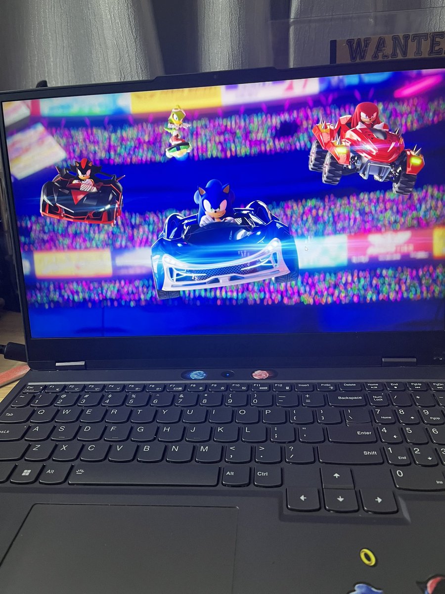 Mở game ra mới đi tìm controller 
Xong không thấy đâu 😭😭😭😭😭