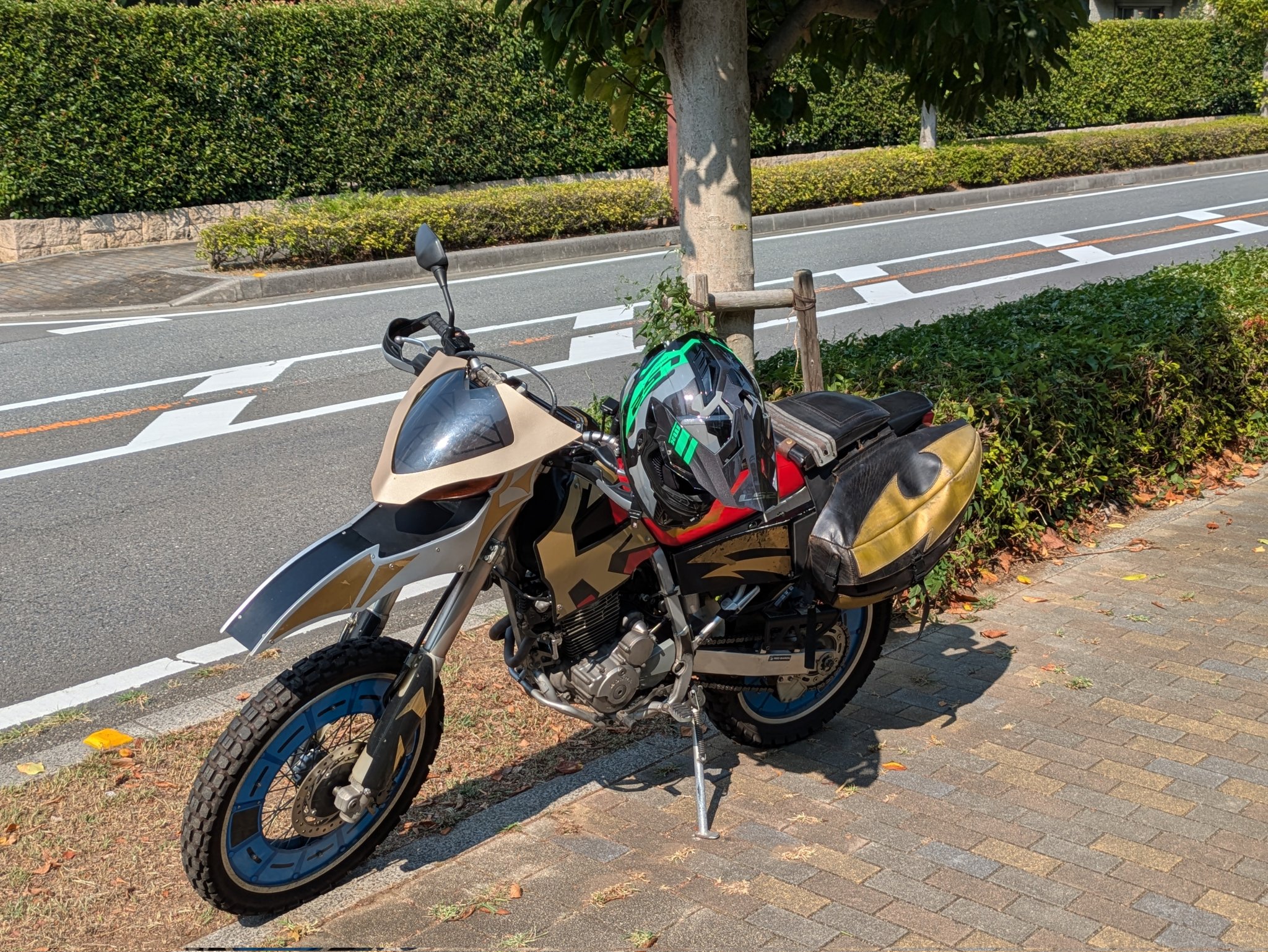 たけし 𝕏 (@DCl5hZNTsSReyUm) / X