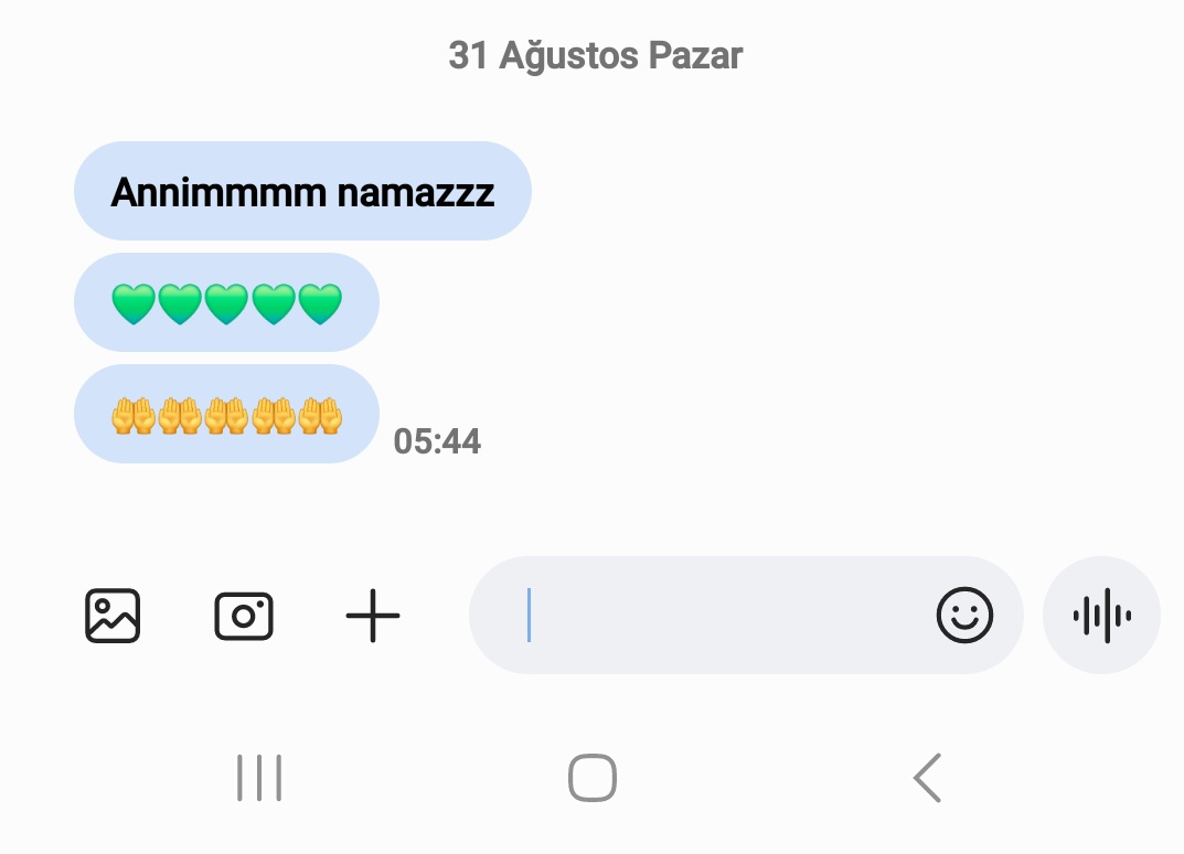 Annemin namaza uyandırışına bakııın
Biz senden razıyız annem 🤍✨️