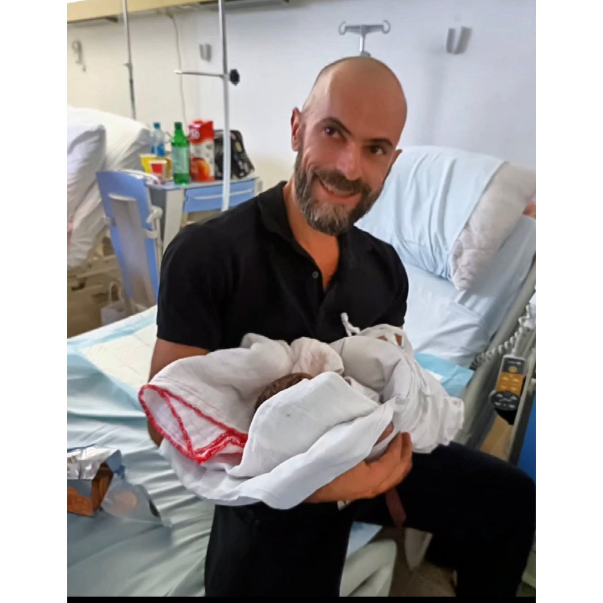 PostmanMad's tweet image. Nakon 10 godina se vratila iz Njemacke u Hrvatsku zbog mene (valjda je poludila😅), udala se i rodila mi predivnu curicu❤️ Mislim da smo sve napravili kaj se moze napravit da se podigne natalitet i da se nasi ljudi vrate natrag u Hr❤️
Croatia aeternum vivat!