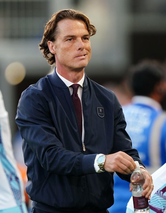 Scott Parker on VAR:

"Football is going to become the most sterile game there is. We're probably months or a year away from not celebrating goals. I stand on the touchline, you score a goal and I feel like there's a million things that go through your mind."

Spot on 👏