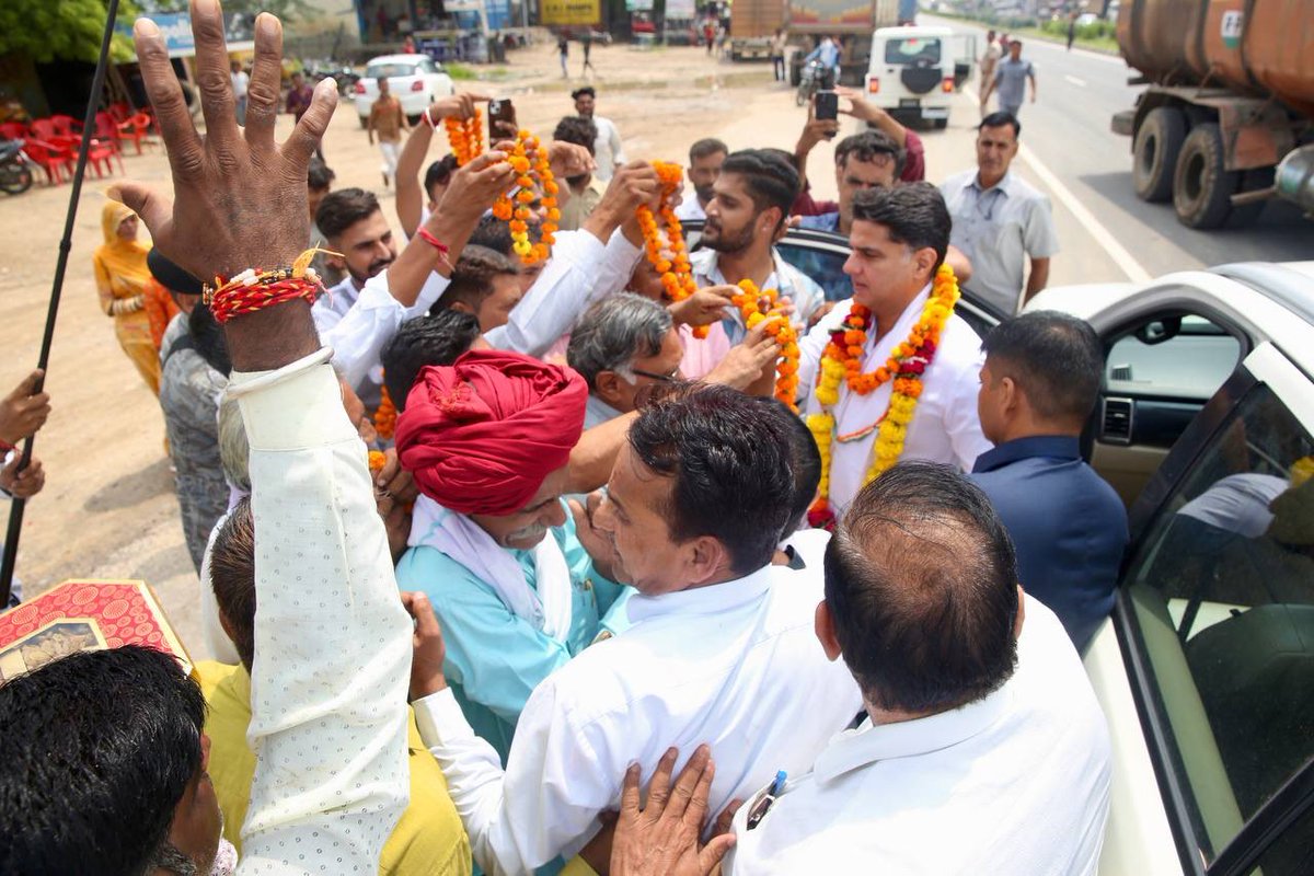 SachinPilot tweet picture