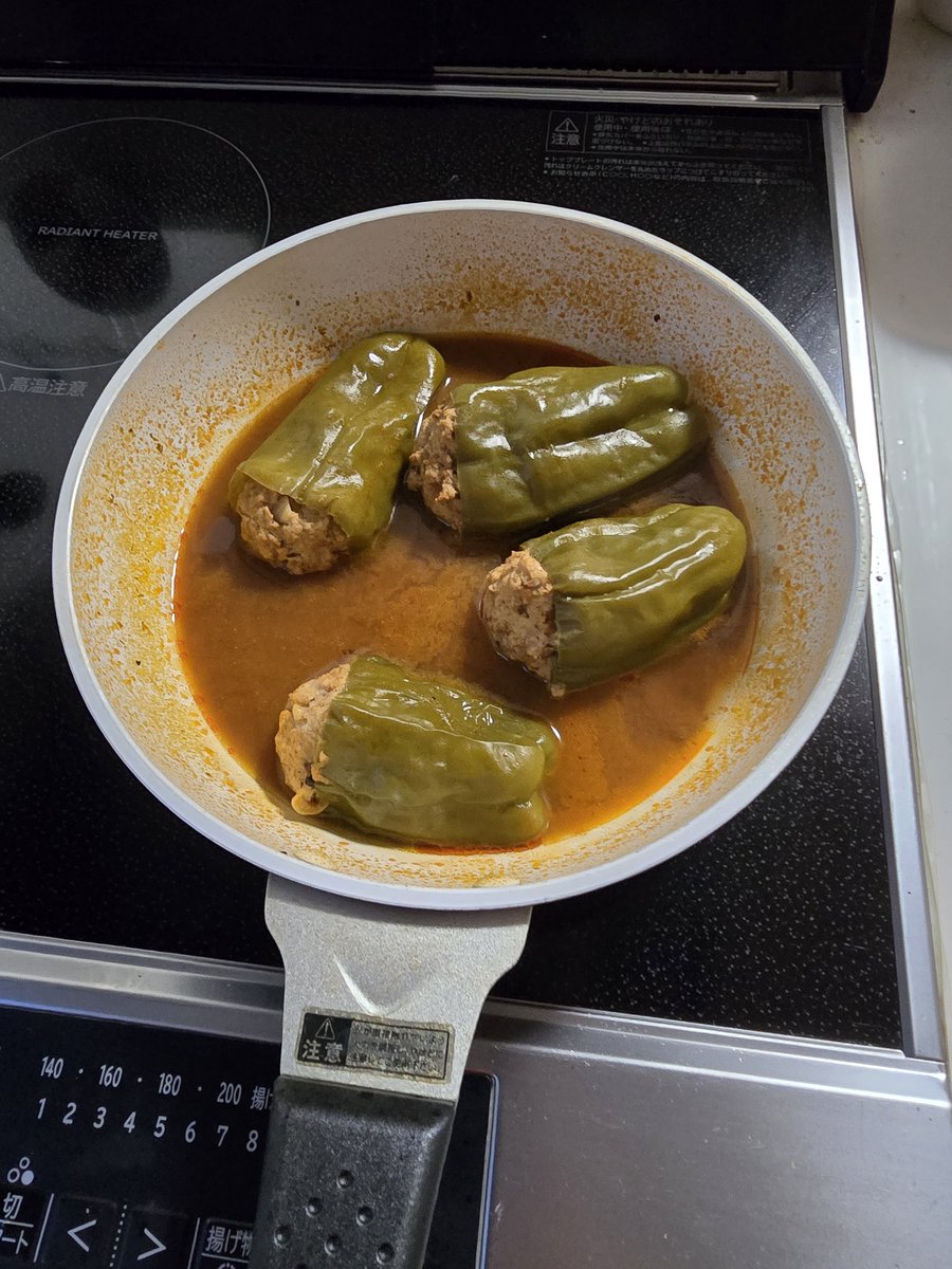 ピーマンの肉詰めトマト煮込みｗｗｗ