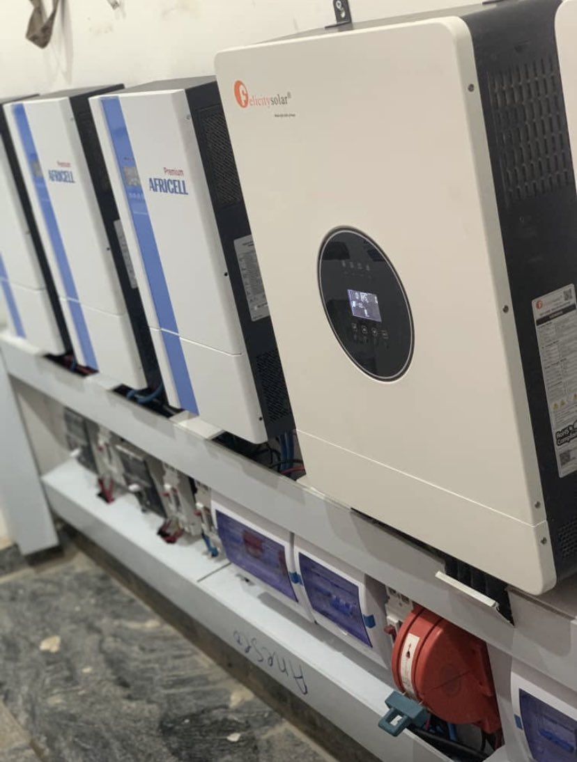 Uninterruptible power machines 
Before           And.             After