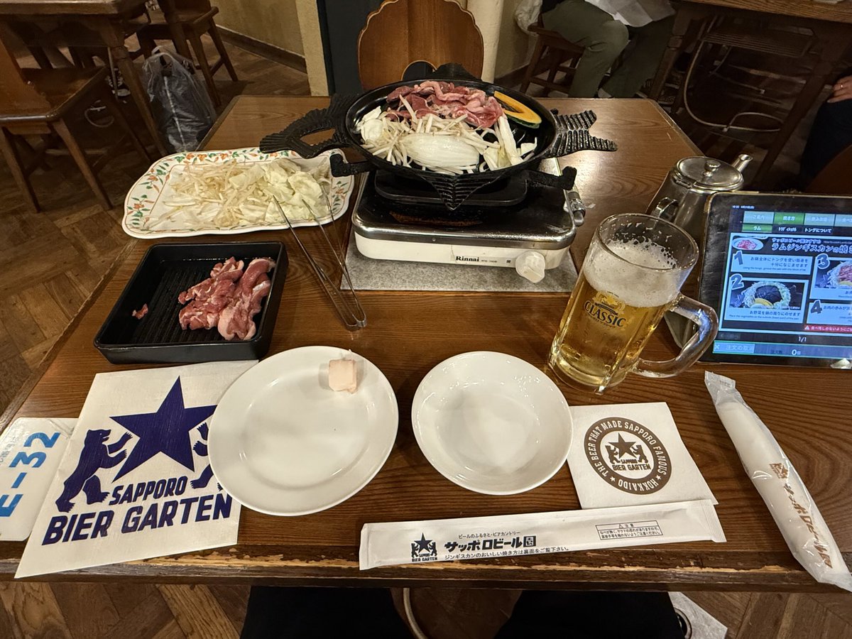 redwidowspider's tweet photo. 北海道マラソン完走したご褒美は大好きなサッポロビール園 https://t.co/scqiqtBfbL