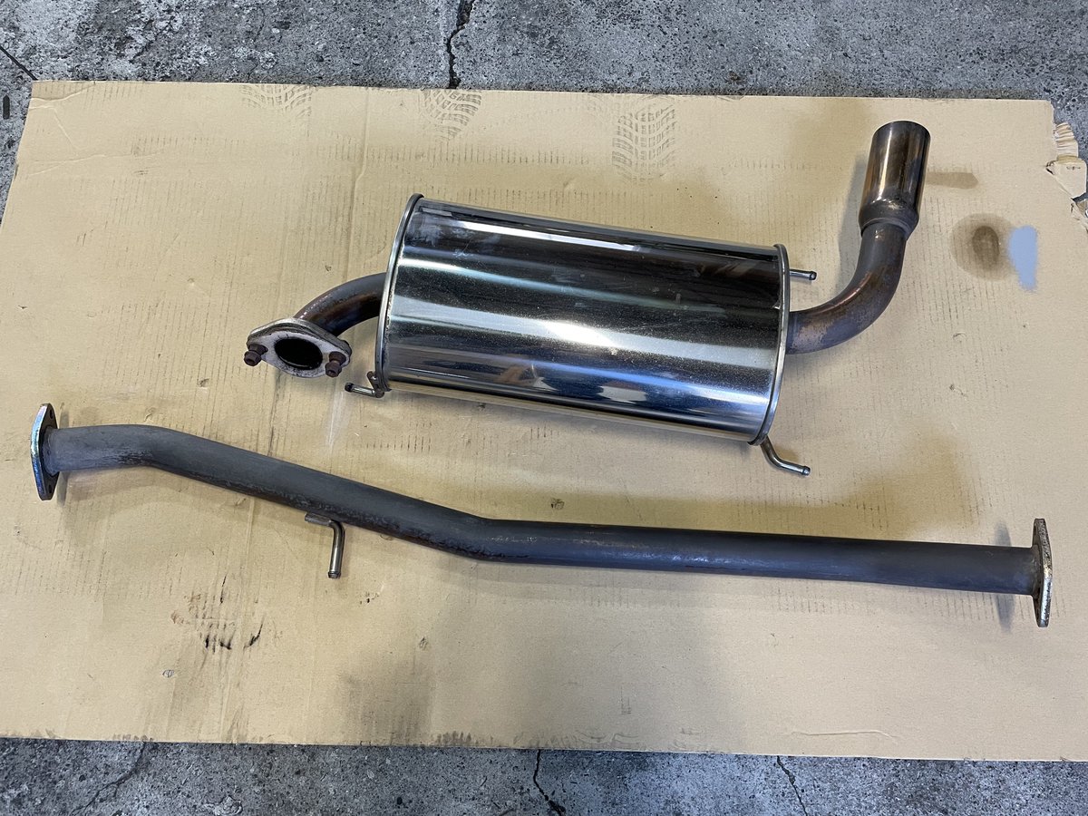 #NAロードスター3大これやっとけ

もし自分がもう一度ノーマルのNAを手に入れたなら…

①身体に合ったバケットシート

②入りの良いミッションオイル

③適度な音量のマフラー

街乗り•サーキット問わずならこれかな〜

運転がより楽しくラクになるアイテム