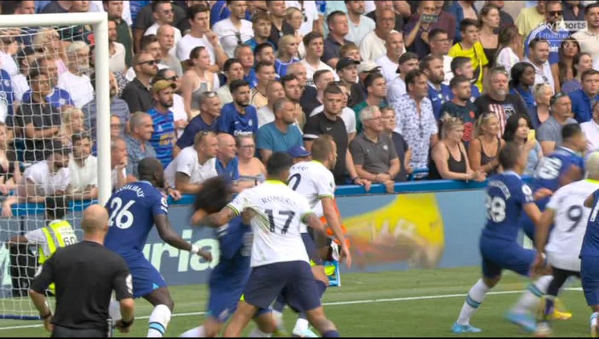 RobOsborne19's tweet photo. The outrage was severely lacking on these occasions @BBCMOTD 

Why are things different now ? https://t.co/jN243LGVAT