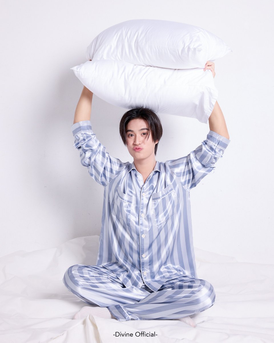 Today is Grey Day 🩶 

When pajamas turn playful, they become Playjamas.
When Tee wake up, they become more than basics — they become statements.
From bed to the World, from ordinary to extraordinary.

Please Disturb Collection

See us at GEMINI FOURTH A.W.A.K.E. CONCERT
30 - 31