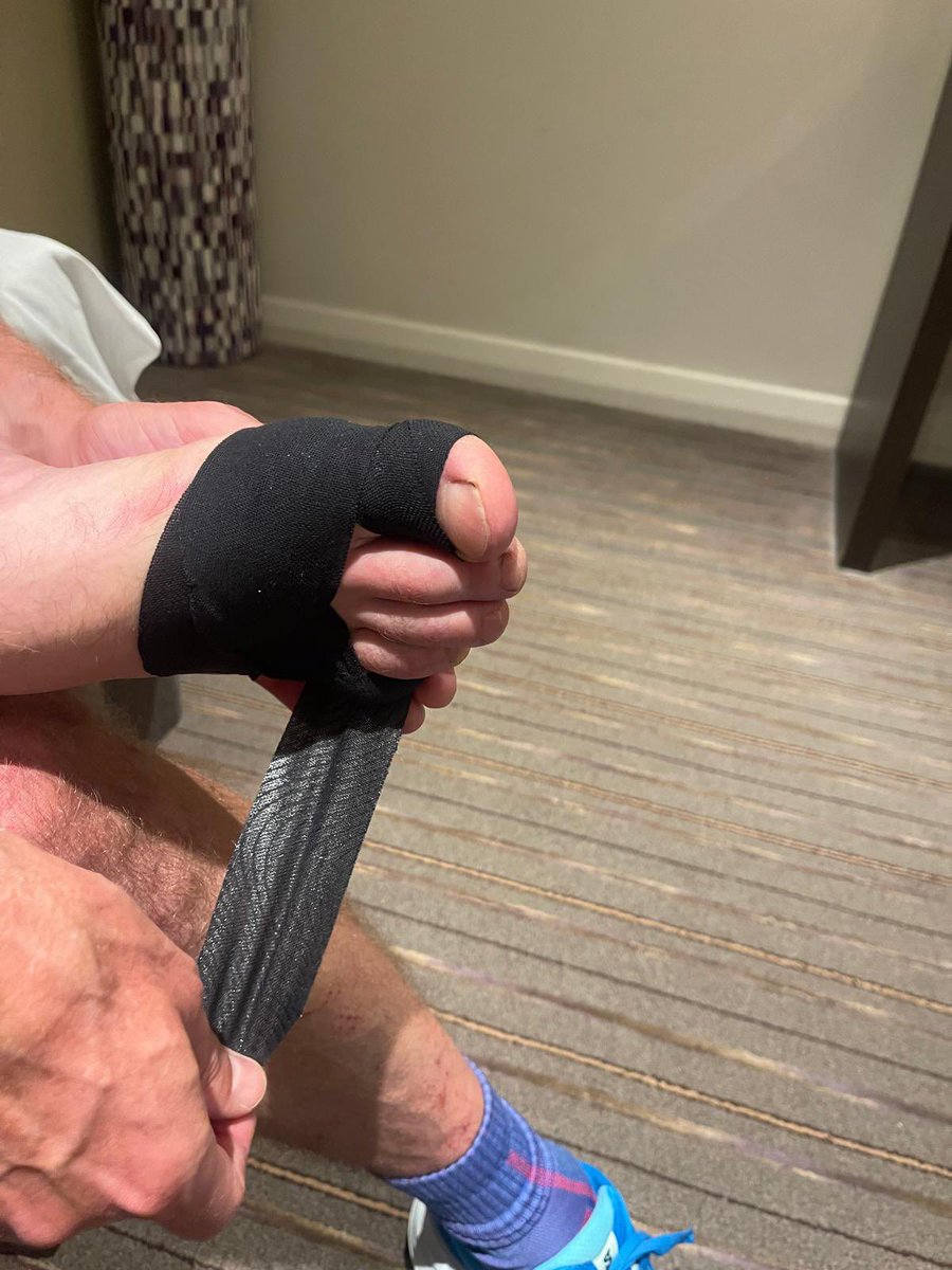 Back out after an abbreviated rest stop and some major foot repair work 🤞😁