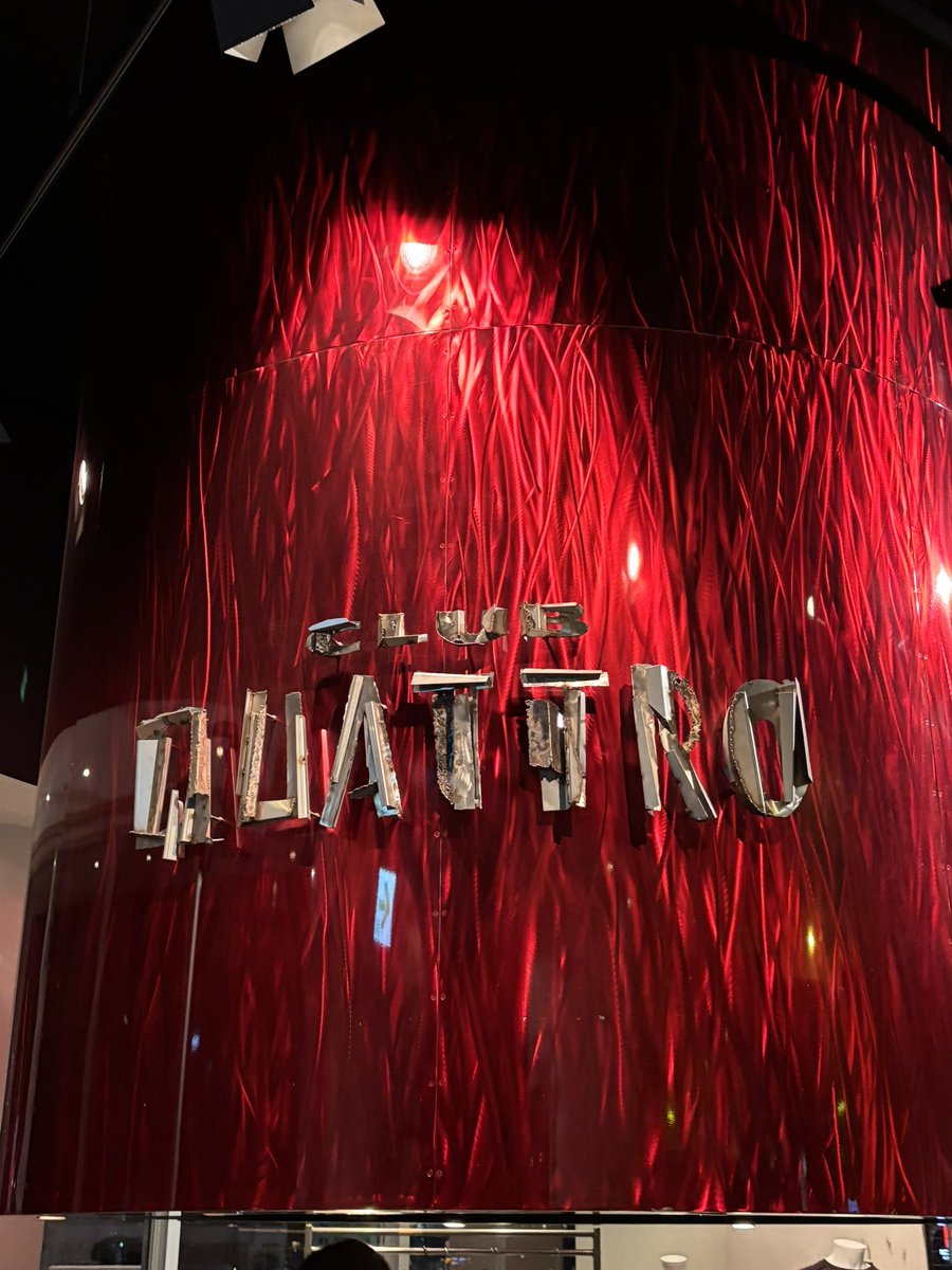 fp_soo2's tweet image. 昨日のflumpool広島めっちゃ良かった〜！！
わりと近くで見れたし、ライブで聴いた事なかった曲もたくさん聴けたし最高🙌🙌
ランダムグッズも一生さんのサイン入り当たって感謝🙏
#flumpool