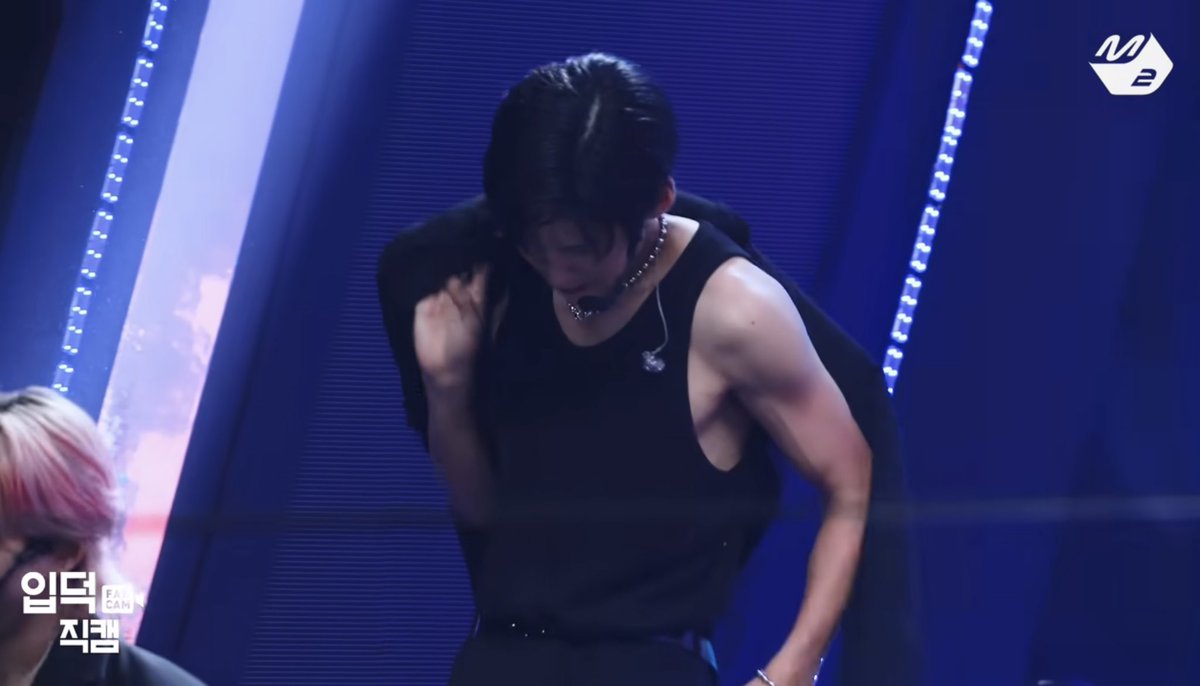 ナオページ　ミニトラック　目黒蓮 SnowMan目黒蓮motorola ミニREN ケーブルバイト - メルカリ