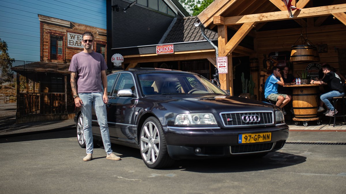 autoblog's tweet photo. Nieuw artikel: 24 jaar oud en toch is deze Audi S8 (D2) de ultieme daily #MijnAuto https://t.co/nrdOwar9zb https://t.co/6uSIYe7NTX