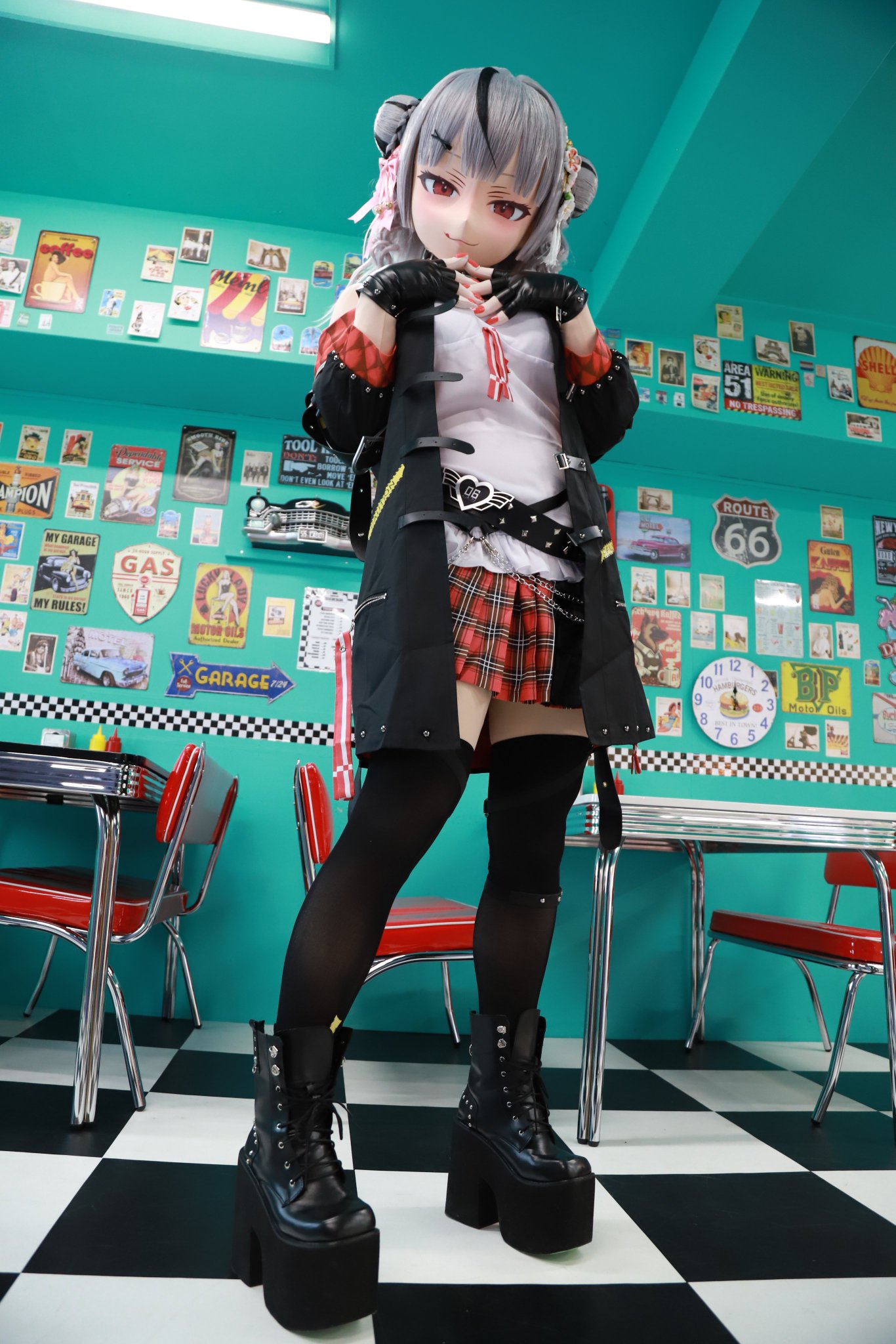 シオリア:基本匿名配送 　着ぐるみ製作 2 あかいわモモちゃん／オーダーメイド着ぐるみ製作 -日本