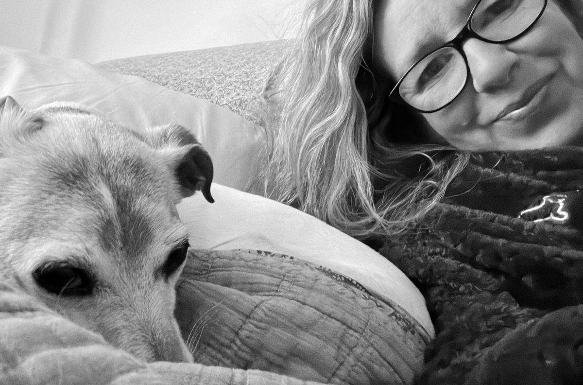 QT a Sunday pic

Me and Charlotte, chilling with coffee and all y’all xxx