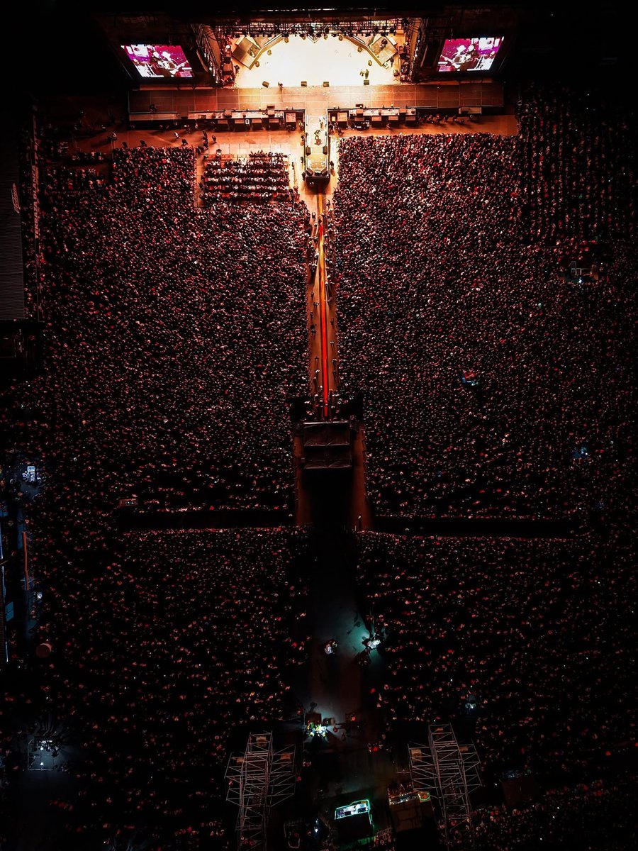 RuthGonzalezMx's tweet image. #MarcaRegistrada conquistó el corazón de miles de potosinas y potosinos que llenaron a lo grande el Teatro del Pueblo en la #Fenapo2025