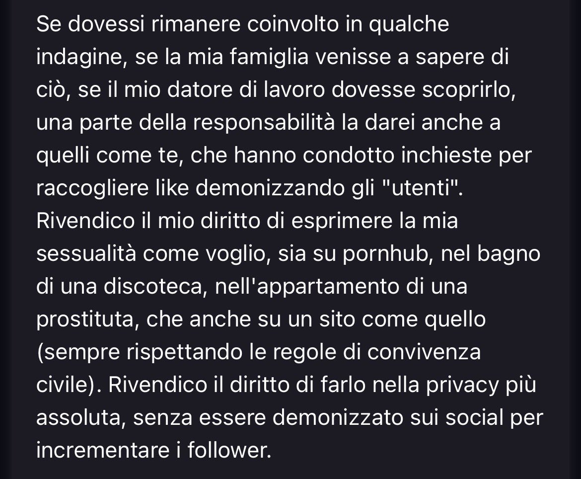 paccafacose's tweet photo. Immagina scrivermi di essere uno di quelli che pubblicava foto su Phica e dirmi che, nel caso in cui dovesse essere denunciato, la colpa sarebbe mia. 
Mi sa che hai la coda di paglia e sopratutto non sai assumerti le colpe! Colpa tua al 100% https://t.co/NmofCj9BVJ