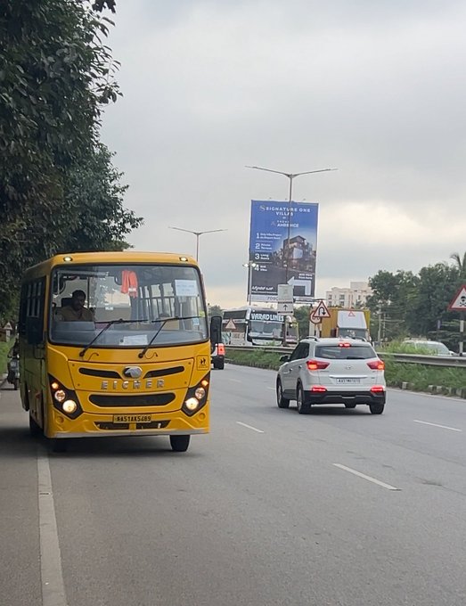 DEVANAHALLI TRAFFIC tweet media