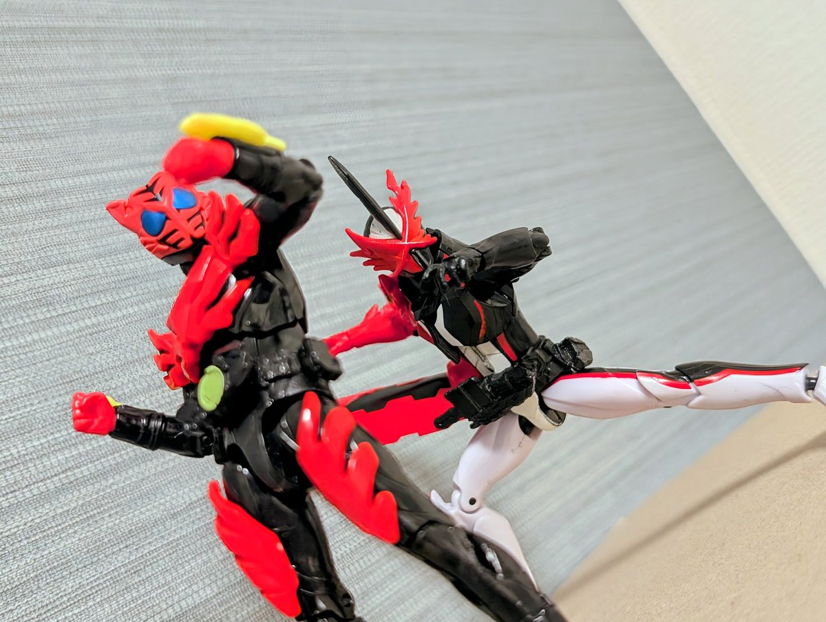 [cap43]ゼロワン2種 GwnXmMJakAA2niF.jpg