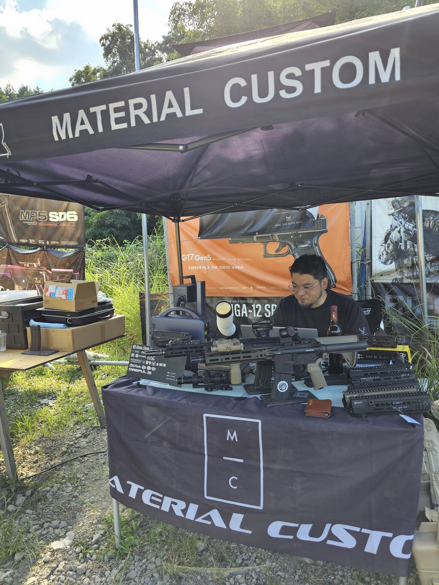 811himawari2531's tweet image. MATERIAL  CUSTOMさんは
　　(@material_custom)
DASの取り扱いだけでなく
刻印もしてはります(*´▽｀*)✨️✨️

今日参加された方も
早速データを作ってもらって
オリジナルな銃にされてました👍👍

これはやってほしいかも😊！！！

#サバゲー
#MATERIALCUSTOM
#czk
#コンバットゾーン京都