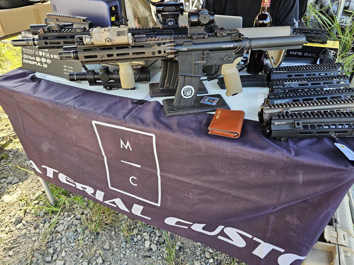 811himawari2531's tweet image. MATERIAL  CUSTOMさんは
　　(@material_custom)
DASの取り扱いだけでなく
刻印もしてはります(*´▽｀*)✨️✨️

今日参加された方も
早速データを作ってもらって
オリジナルな銃にされてました👍👍

これはやってほしいかも😊！！！

#サバゲー
#MATERIALCUSTOM
#czk
#コンバットゾーン京都