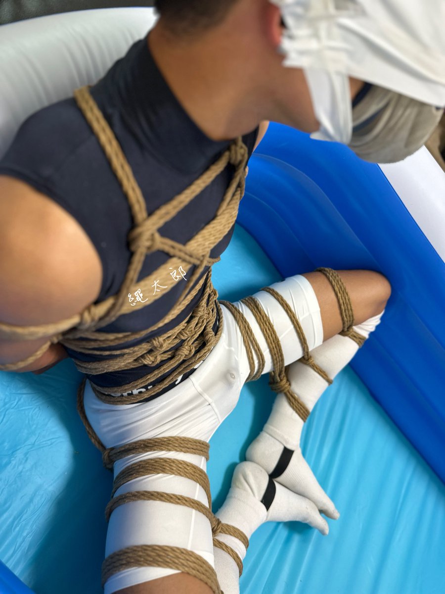 色色能量爆發！
鬼腦袋
一直創作源源不絕的
回憶照
噴發可能一時，但照片可以讓我回味很久。