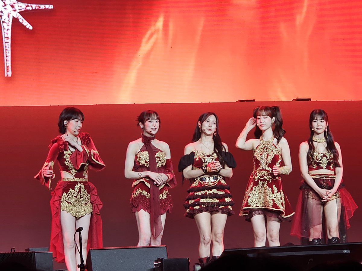 quentinqid's tweet photo. this is illegal. they aging like fine wine 
❤❤❤❤❤❤
#KARA #KARAinMacau
#KARAThePhoenixTour https://t.co/MeITCboAhM