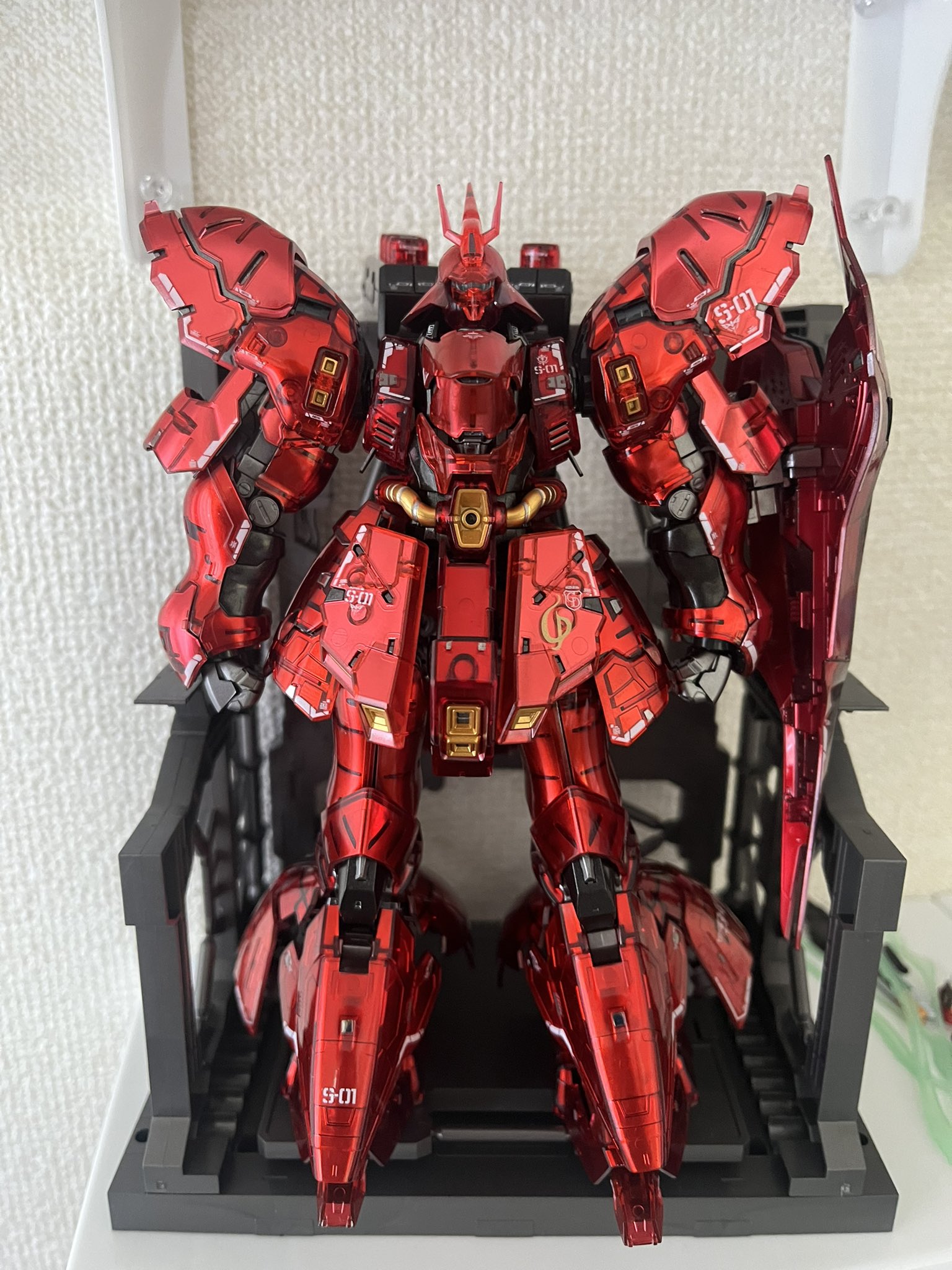 RG サザビー　塗装品　メカニカルコアメッキ風 RG 1/144 ガンダムベース限定 サザビー [メカニカルコアメッキ