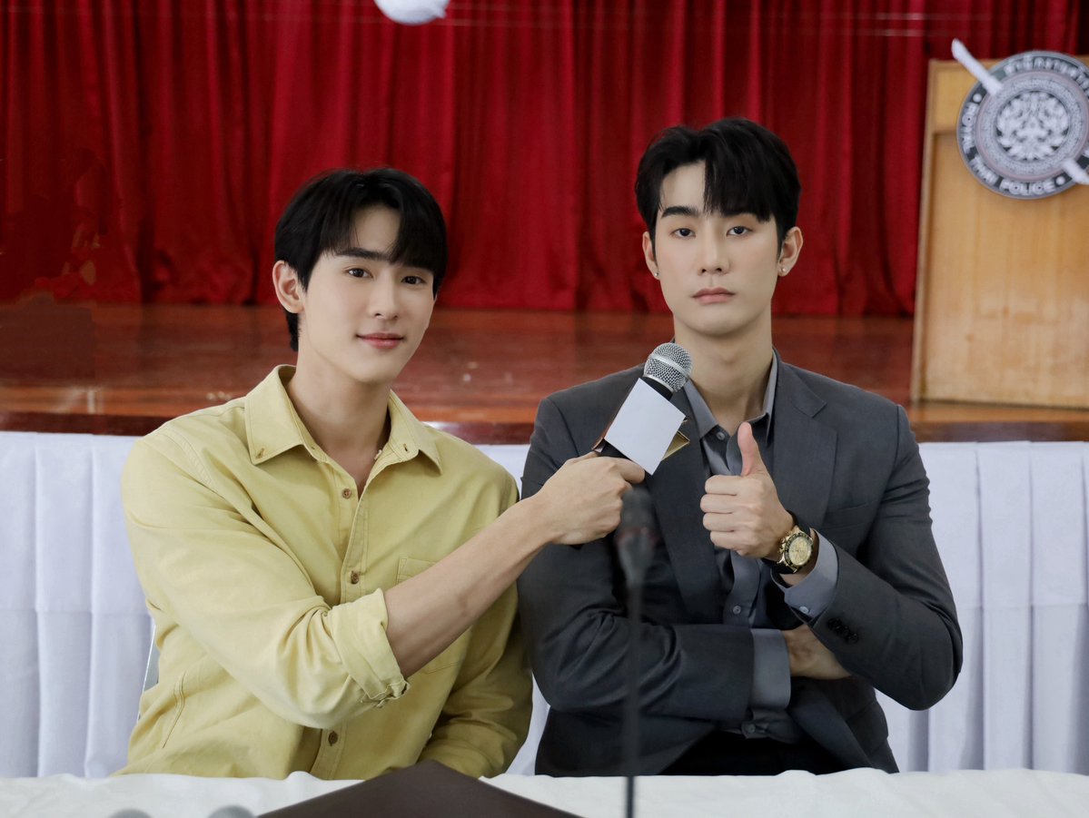 ความลับในบทเพลงที่บรรเลงไม่รู้จบ Melody of Secrets (@melodyofsecrets) on Twitter photo นักข่าวมีไมค์ ในใจมีเธอ 🤪
<a href="/fforcejs/">พี่อาร์ค (ฟอสสึ) ⚙️ (P’ARC) CE45</a> <a href="/kasibook/">น้องอาร์ม (ปลูกผลเขือเทศ) ⚙️ (N’ARM) EE47</a>
#MelodyOfSecrets
#gmmtv นักข่าวมีไมค์ ในใจมีเธอ 🤪
<a href="/fforcejs/">พี่อาร์ค (ฟอสสึ) ⚙️ (P’ARC) CE45</a> <a href="/kasibook/">น้องอาร์ม (ปลูกผลเขือเทศ) ⚙️ (N’ARM) EE47</a>
#MelodyOfSecrets
#gmmtv