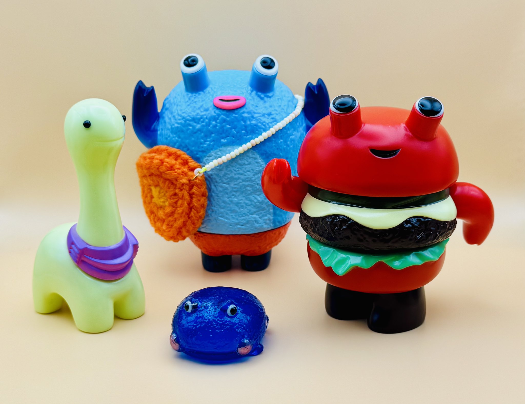 chima group ちまグループ　カニコロ怪獣サプライズ　ソフビ ソフビ】カニコロさんとカニコロ怪獣サプライズ chimagroupさん