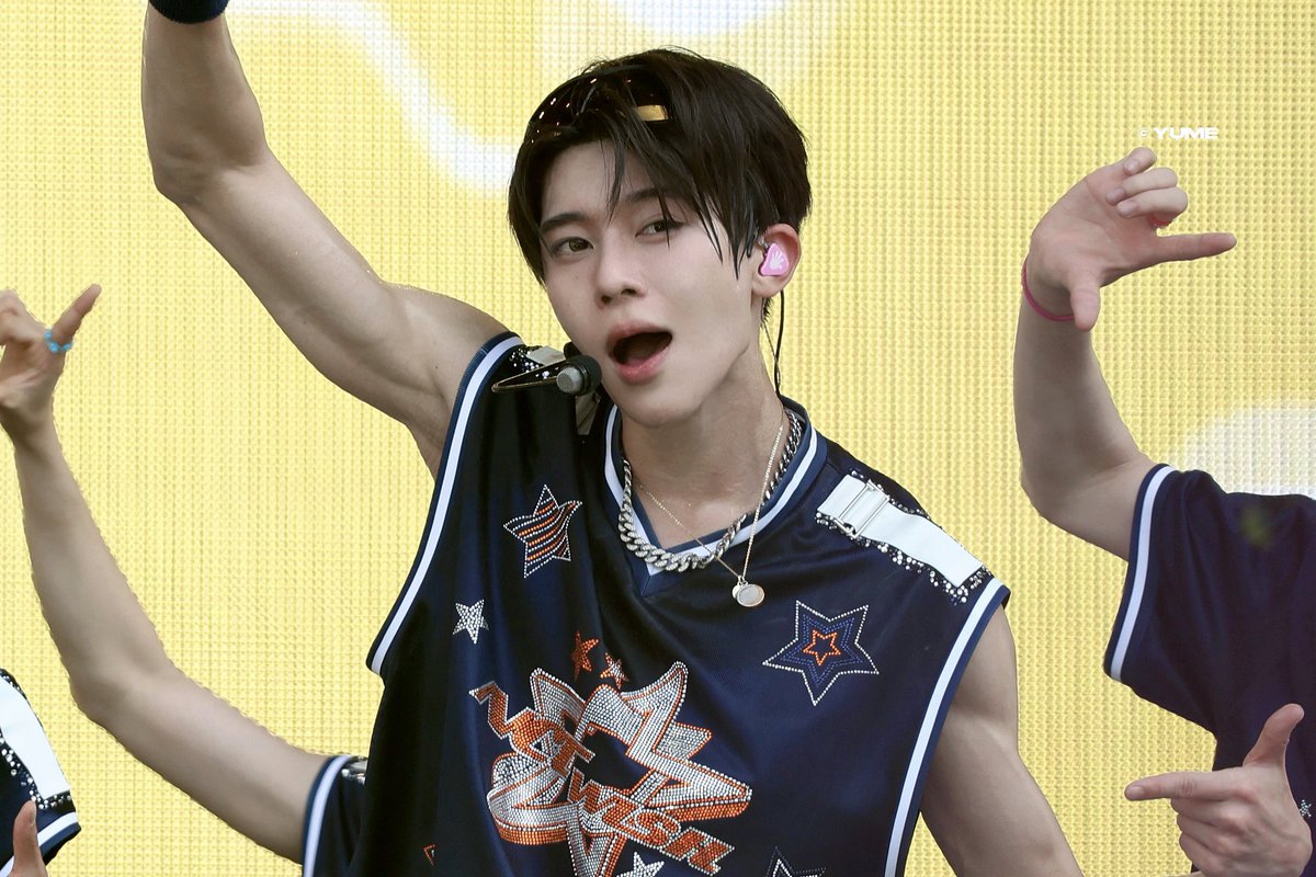 シオン - Search / X