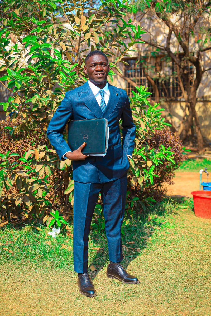 cedrickbajika33's tweet image. Ainsi prend fin notre premièr cursus de en faculté de Droit a l&apos;université de Lubumbashi