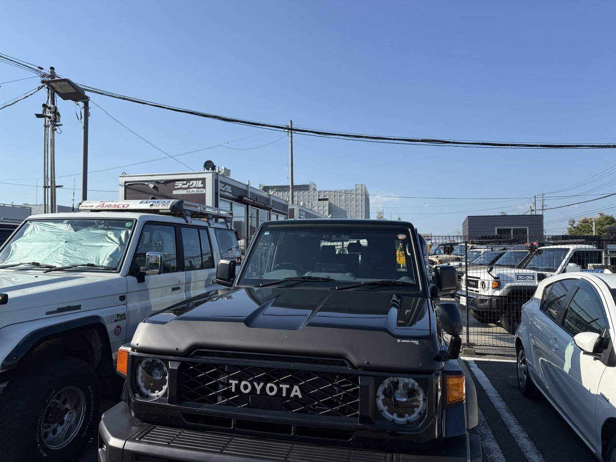 ランクル乗って初ランクルBASEへ。
頼んでいたものを取りに。
#ランクル70