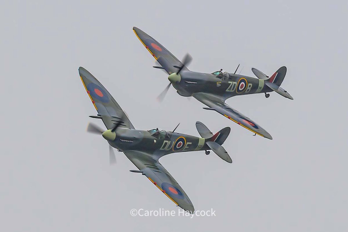 Lovely day yesterday despite the weather turning a bit grey. Spitfires from the Shuttleworth Collection and Ild flying machine company to close the show at Shuttleworth.