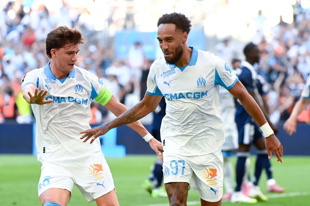 🔥 𝐎𝐋𝐘𝐌𝐏𝐈𝐂𝐎 🔥

Team OL ou OM ce soir ? ⚡️🇫🇷

#unbonmaillot #OLOM #lyon #marseille